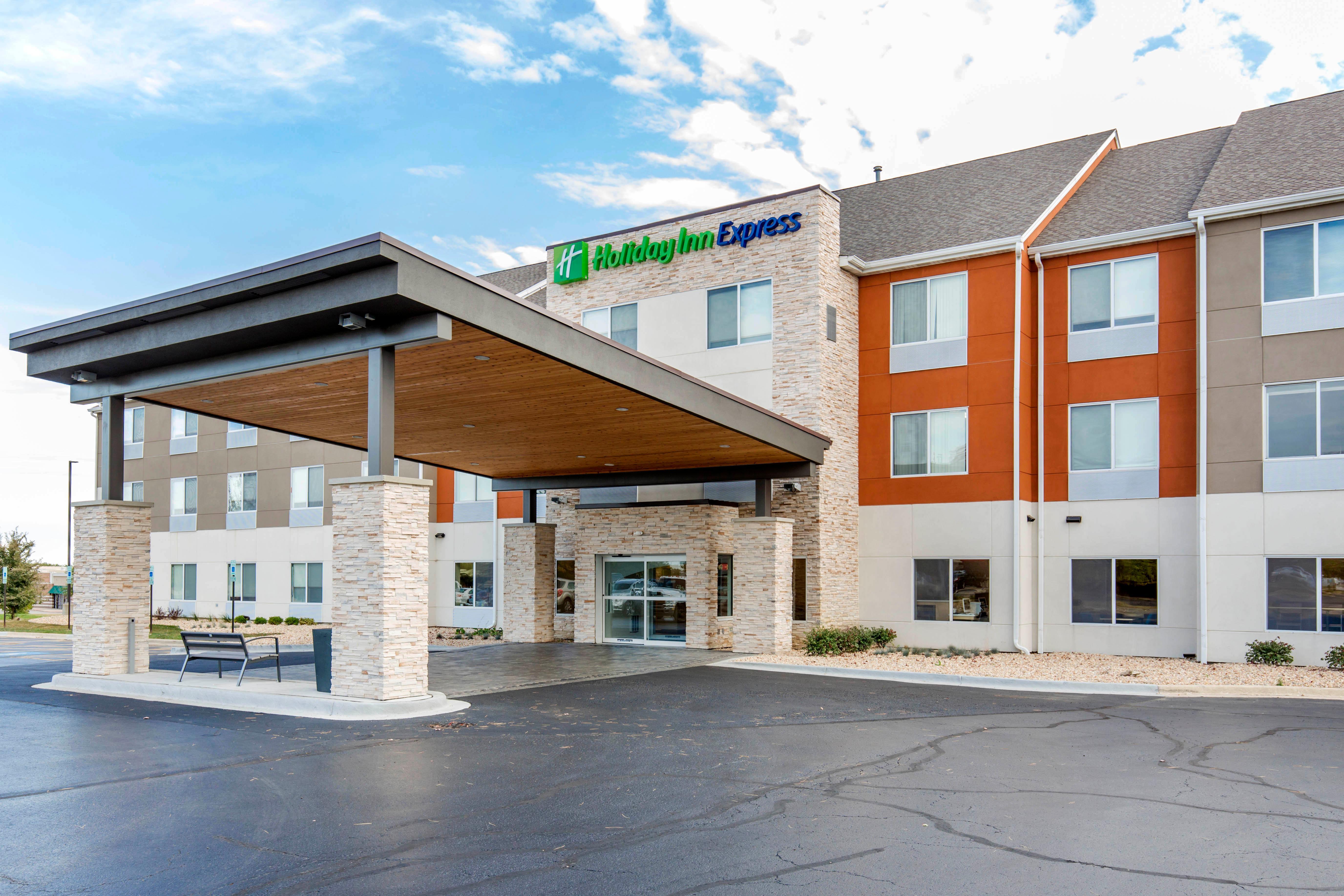 Holiday Inn Express And Suites Chicago West - St Charles By Ihg Saint Charles Eksteriør bilde