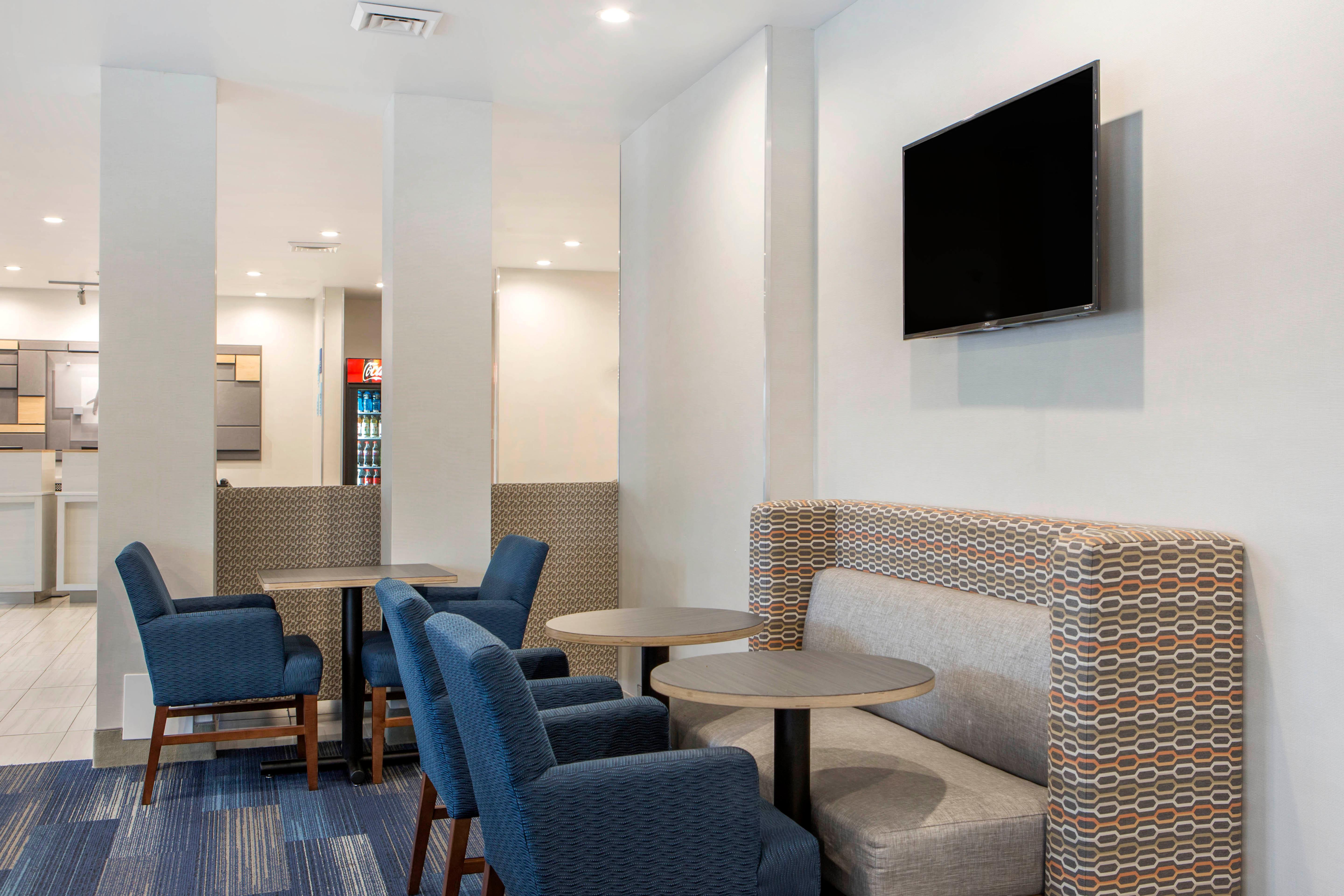 Holiday Inn Express And Suites Chicago West - St Charles By Ihg Saint Charles Eksteriør bilde