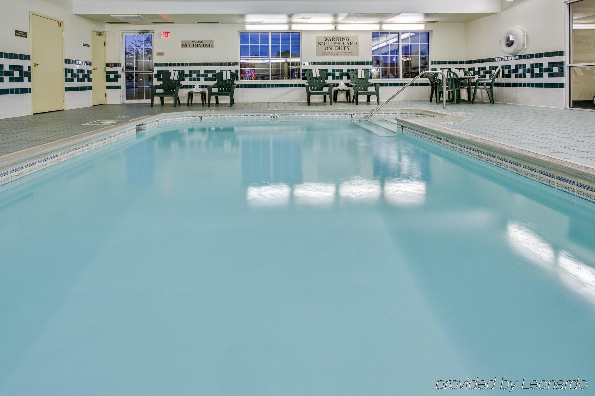 Holiday Inn Express And Suites Chicago West - St Charles By Ihg Saint Charles Eksteriør bilde