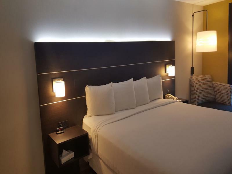 Holiday Inn Express And Suites Chicago West - St Charles By Ihg Saint Charles Eksteriør bilde